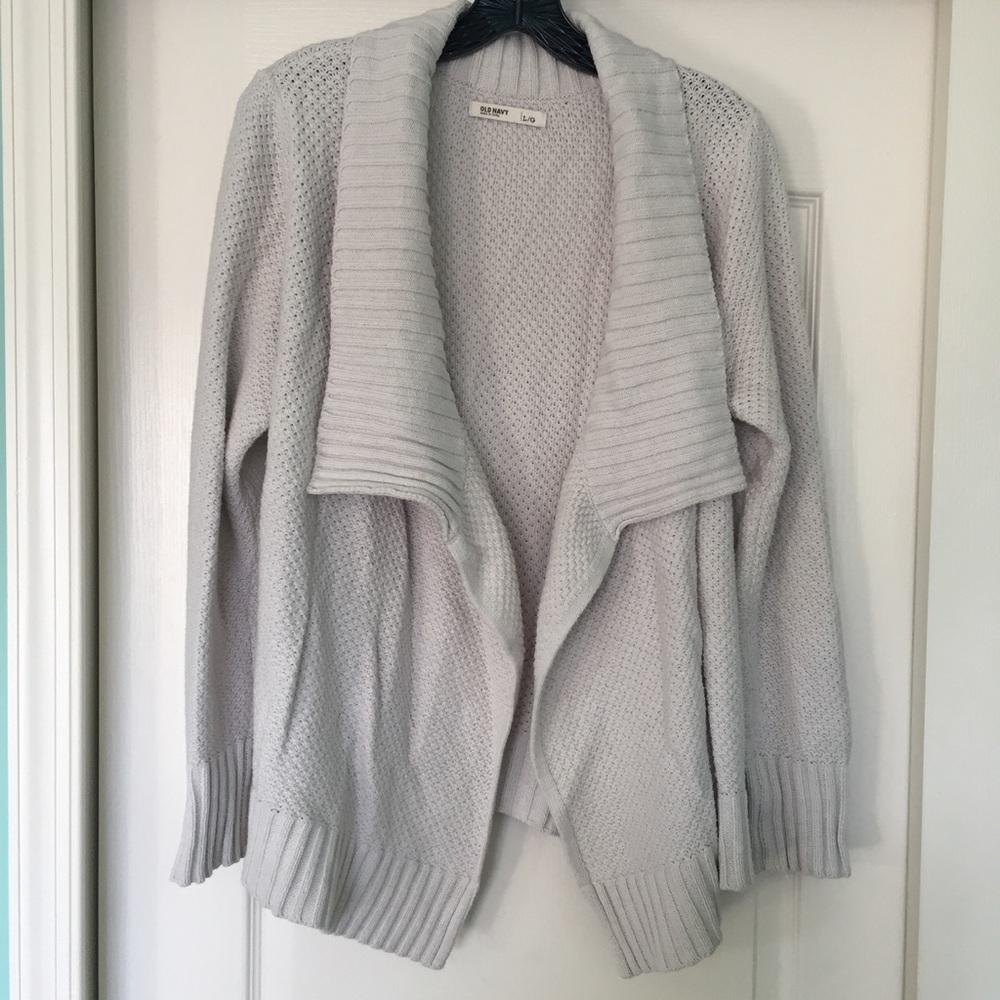 Light gray old navy sweater